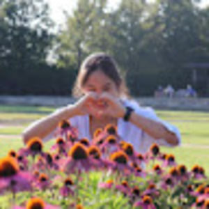 Meet your Posher, Dina